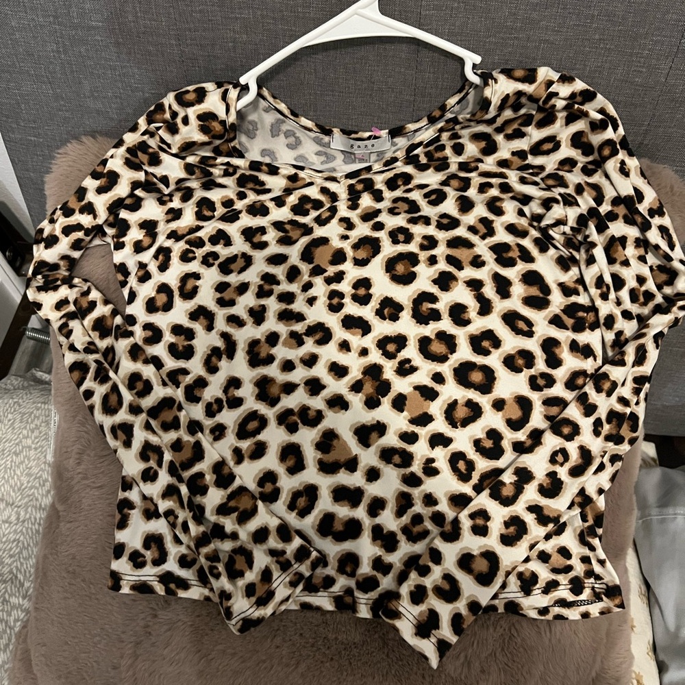 Cheetah leopard print long sleeve top size S